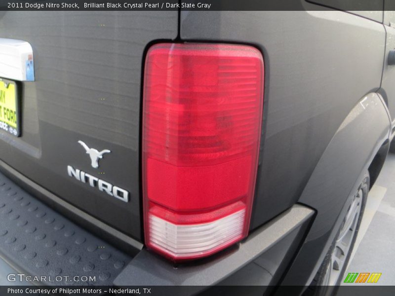 Brilliant Black Crystal Pearl / Dark Slate Gray 2011 Dodge Nitro Shock