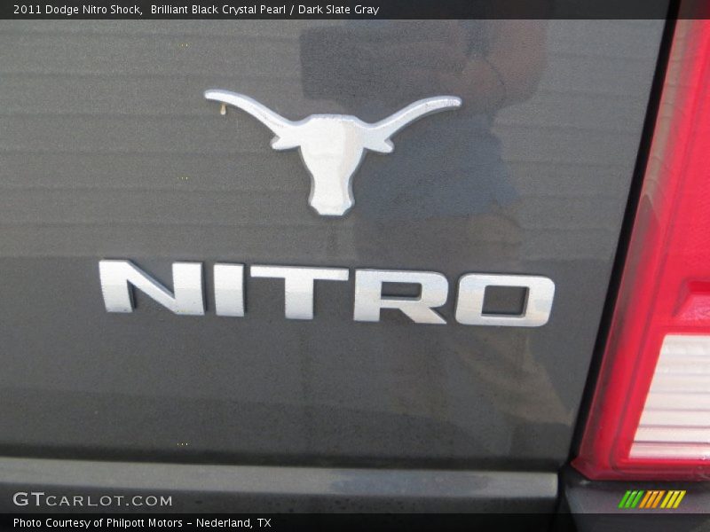 Brilliant Black Crystal Pearl / Dark Slate Gray 2011 Dodge Nitro Shock