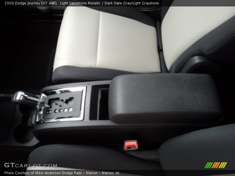 Light Sandstone Metallic / Dark Slate Gray/Light Graystone 2009 Dodge Journey SXT AWD