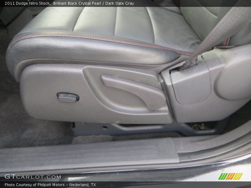 Brilliant Black Crystal Pearl / Dark Slate Gray 2011 Dodge Nitro Shock