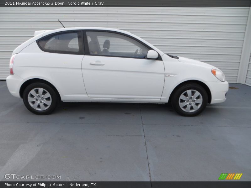 Nordic White / Gray 2011 Hyundai Accent GS 3 Door