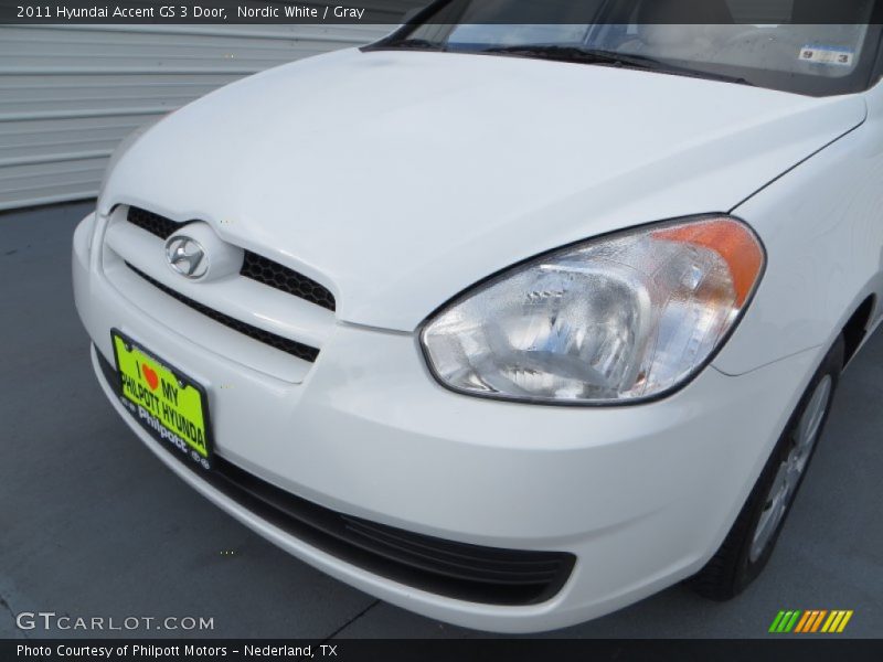 Nordic White / Gray 2011 Hyundai Accent GS 3 Door
