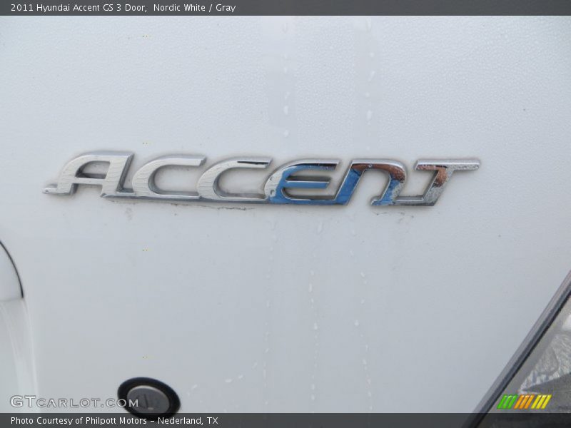 Nordic White / Gray 2011 Hyundai Accent GS 3 Door