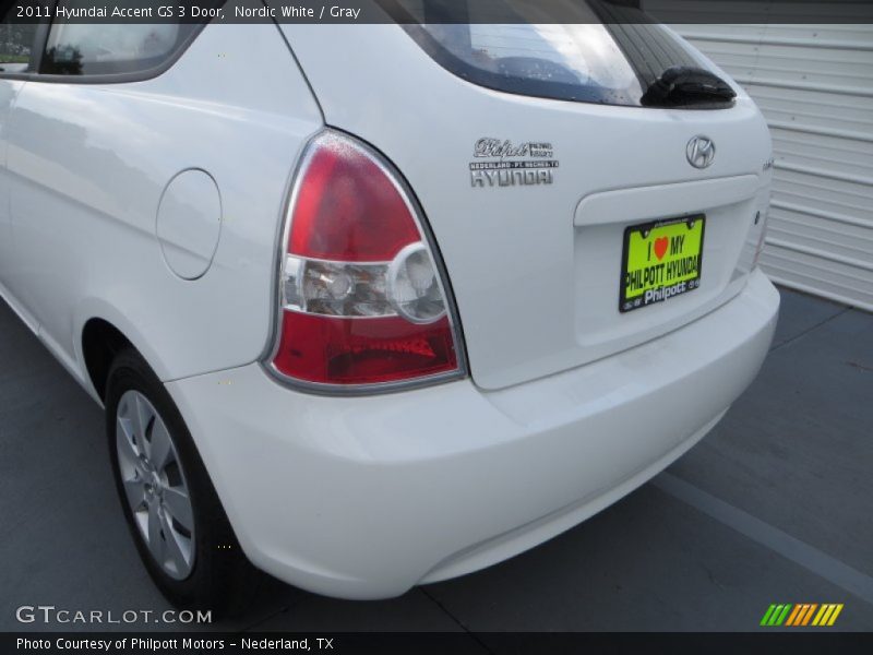 Nordic White / Gray 2011 Hyundai Accent GS 3 Door