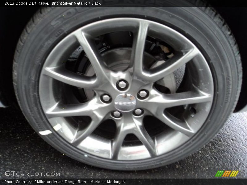 Bright Silver Metallic / Black 2013 Dodge Dart Rallye