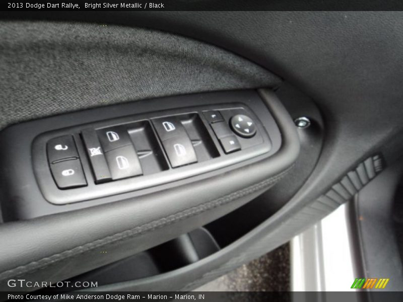 Bright Silver Metallic / Black 2013 Dodge Dart Rallye