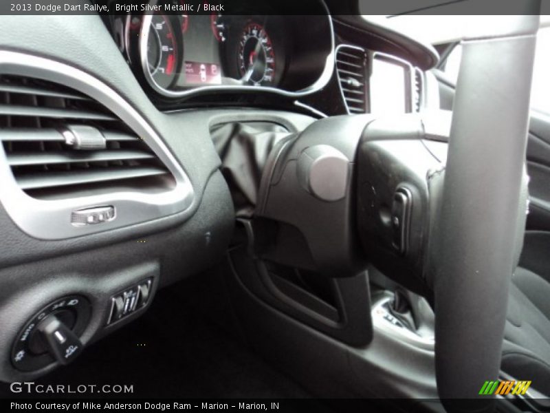 Bright Silver Metallic / Black 2013 Dodge Dart Rallye