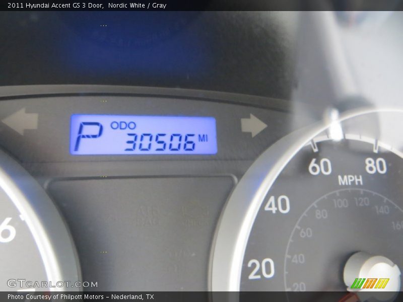 Nordic White / Gray 2011 Hyundai Accent GS 3 Door