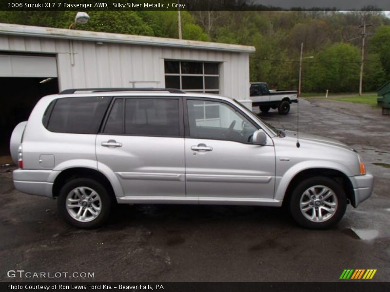 Silky Silver Metallic / Gray 2006 Suzuki XL7 7 Passenger AWD