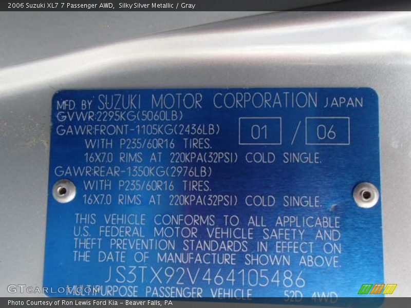 Silky Silver Metallic / Gray 2006 Suzuki XL7 7 Passenger AWD