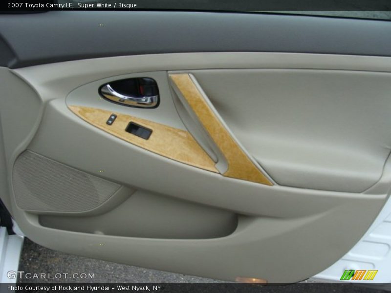 Super White / Bisque 2007 Toyota Camry LE