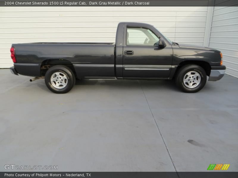 Dark Gray Metallic / Dark Charcoal 2004 Chevrolet Silverado 1500 LS Regular Cab