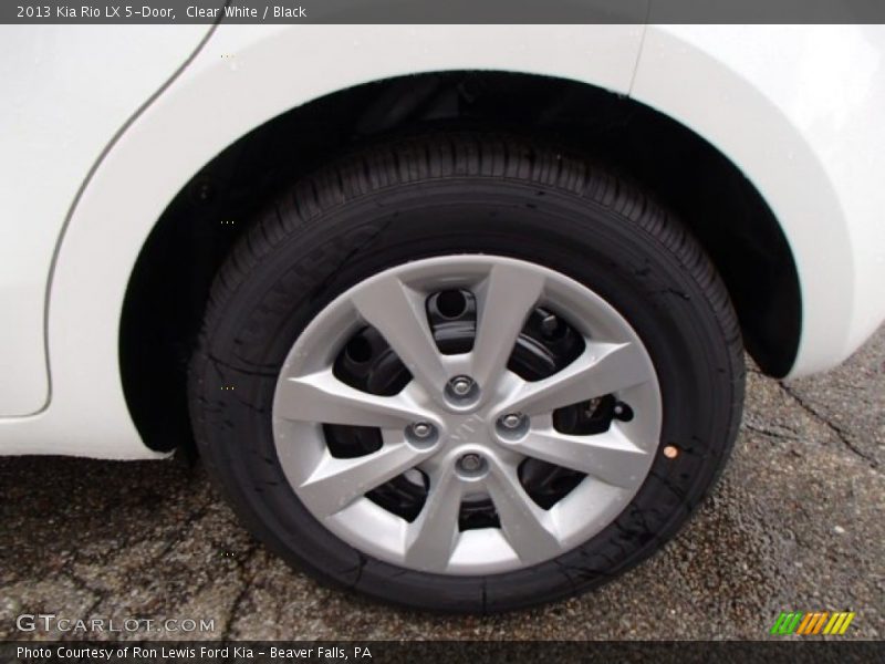 Clear White / Black 2013 Kia Rio LX 5-Door