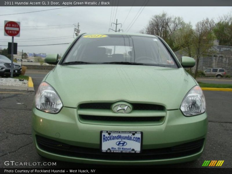 Apple Green Metallic / Black 2011 Hyundai Accent GL 3 Door