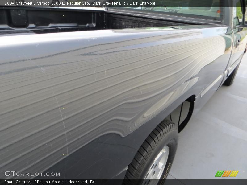 Dark Gray Metallic / Dark Charcoal 2004 Chevrolet Silverado 1500 LS Regular Cab