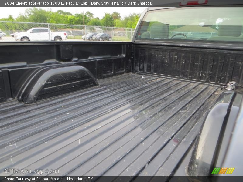 Dark Gray Metallic / Dark Charcoal 2004 Chevrolet Silverado 1500 LS Regular Cab