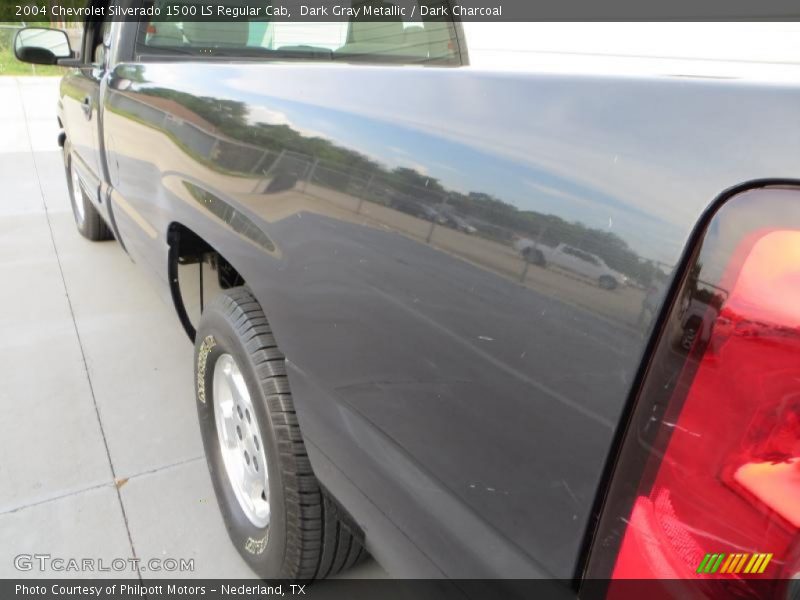 Dark Gray Metallic / Dark Charcoal 2004 Chevrolet Silverado 1500 LS Regular Cab