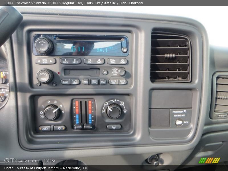 Dark Gray Metallic / Dark Charcoal 2004 Chevrolet Silverado 1500 LS Regular Cab