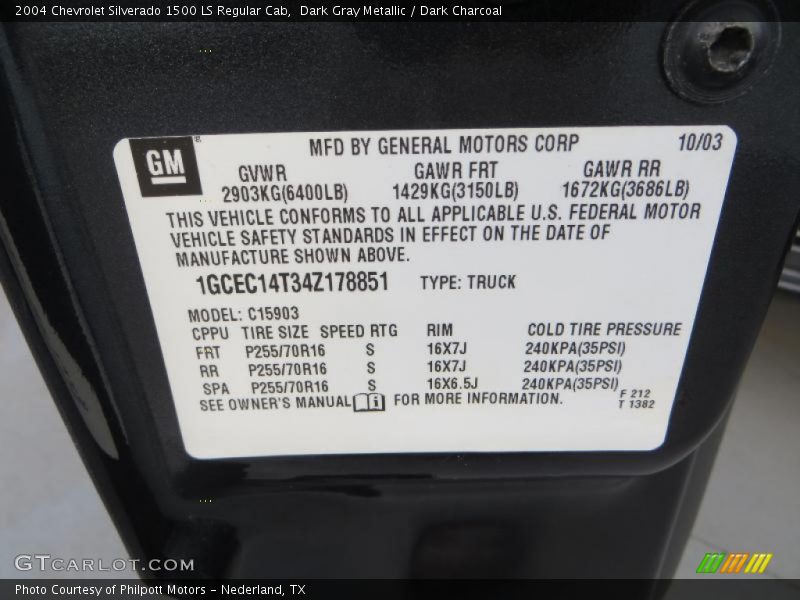 Dark Gray Metallic / Dark Charcoal 2004 Chevrolet Silverado 1500 LS Regular Cab