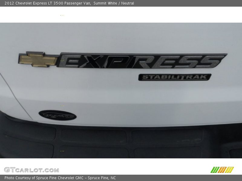 Summit White / Neutral 2012 Chevrolet Express LT 3500 Passenger Van