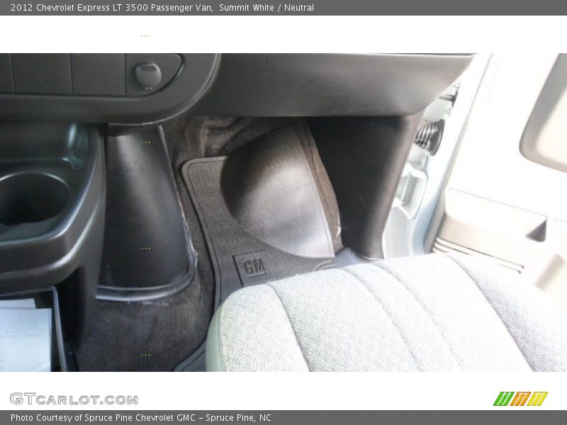 Summit White / Neutral 2012 Chevrolet Express LT 3500 Passenger Van