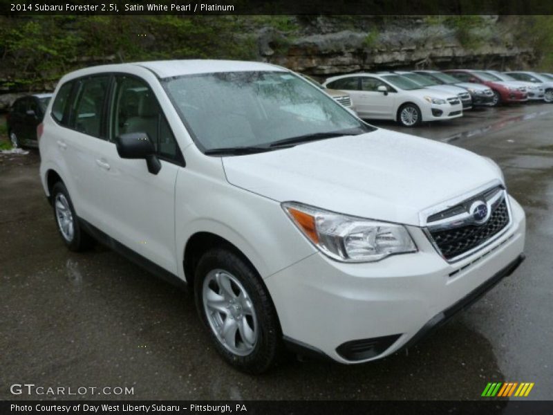 Satin White Pearl / Platinum 2014 Subaru Forester 2.5i