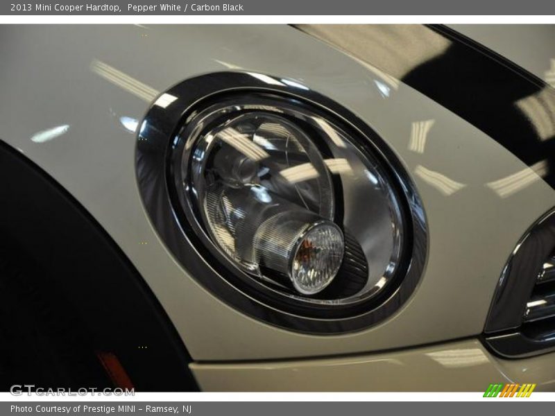 Pepper White / Carbon Black 2013 Mini Cooper Hardtop