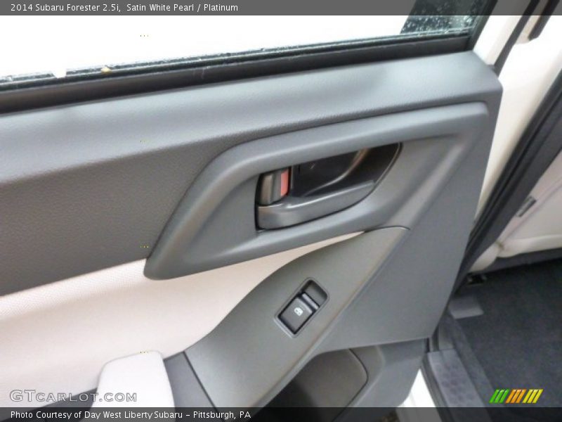 Satin White Pearl / Platinum 2014 Subaru Forester 2.5i