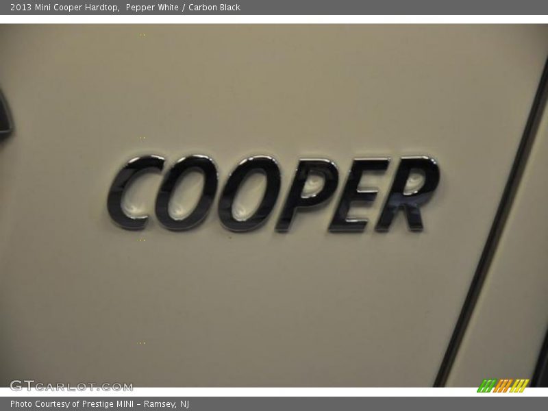 Pepper White / Carbon Black 2013 Mini Cooper Hardtop