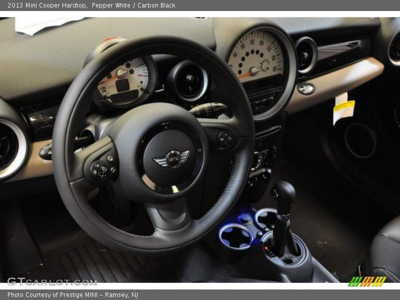Pepper White / Carbon Black 2013 Mini Cooper Hardtop