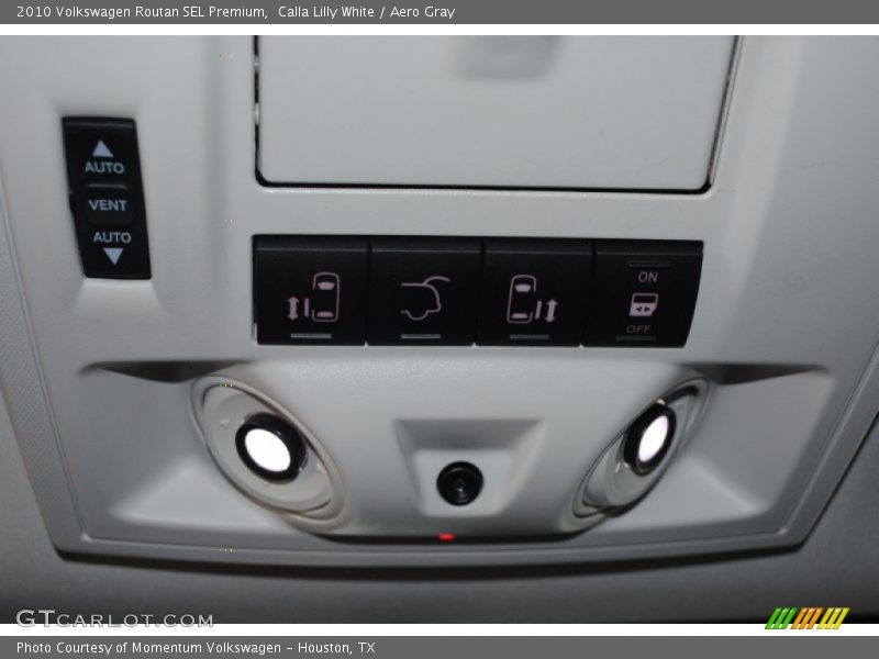 Calla Lilly White / Aero Gray 2010 Volkswagen Routan SEL Premium