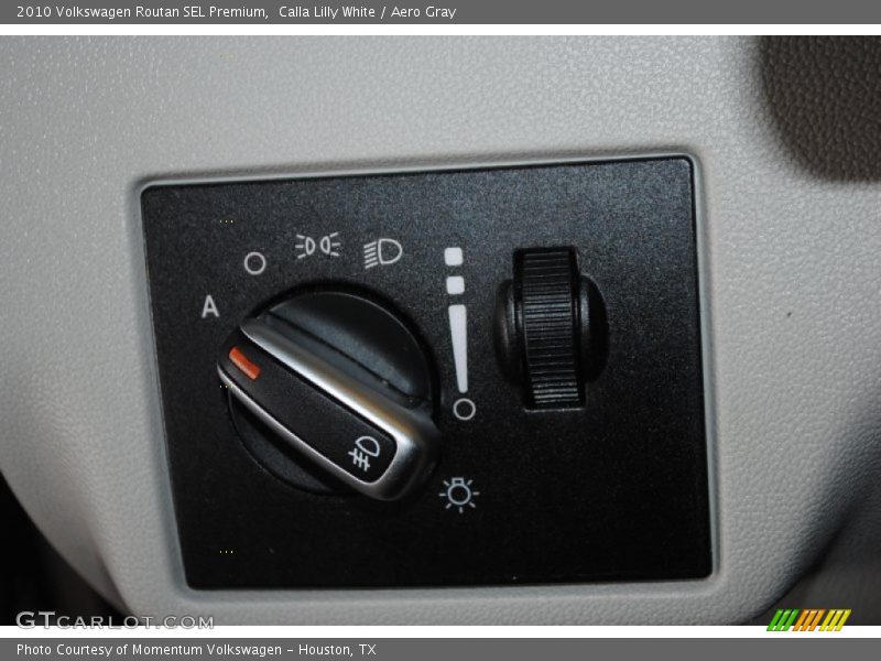 Calla Lilly White / Aero Gray 2010 Volkswagen Routan SEL Premium