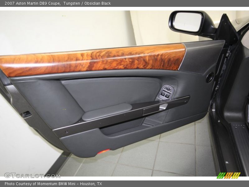 Door Panel of 2007 DB9 Coupe