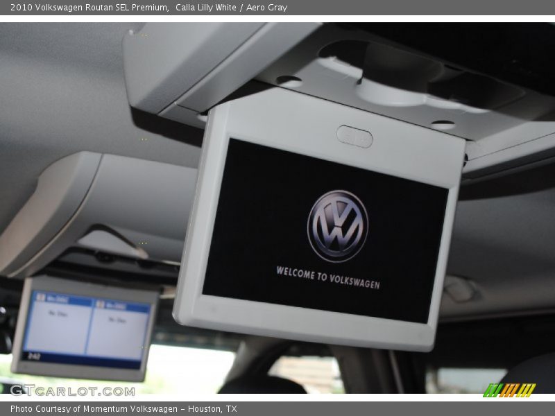 Calla Lilly White / Aero Gray 2010 Volkswagen Routan SEL Premium