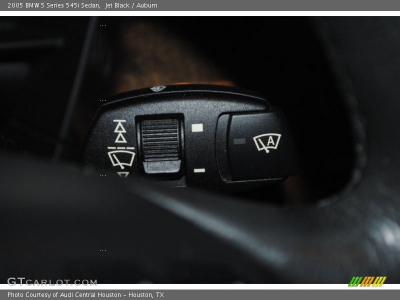 Jet Black / Auburn 2005 BMW 5 Series 545i Sedan