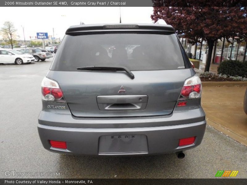 Graphite Gray Pearl / Charcoal 2006 Mitsubishi Outlander SE 4WD