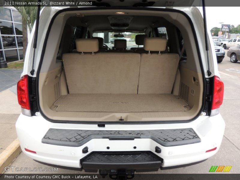 Blizzard White / Almond 2011 Nissan Armada SL