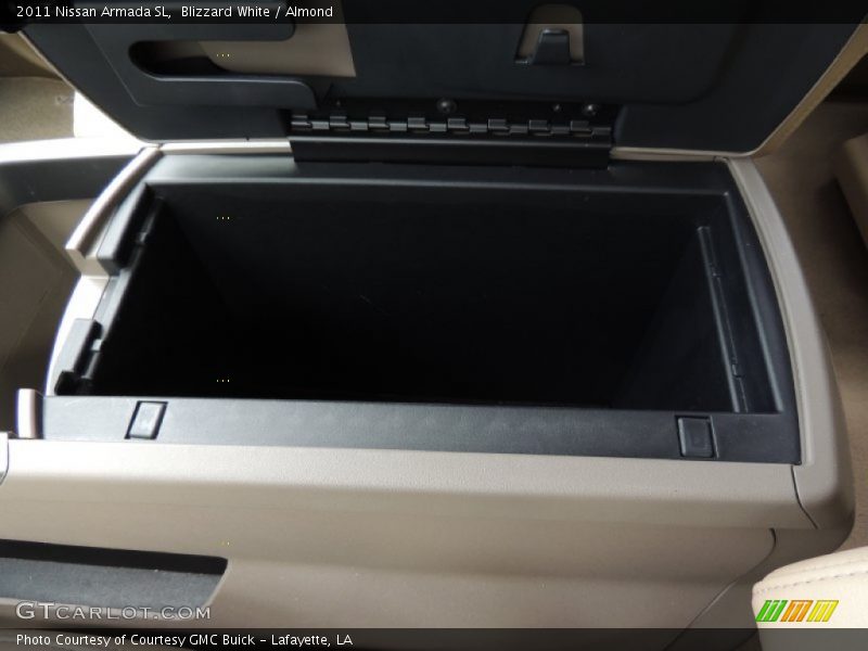 Blizzard White / Almond 2011 Nissan Armada SL
