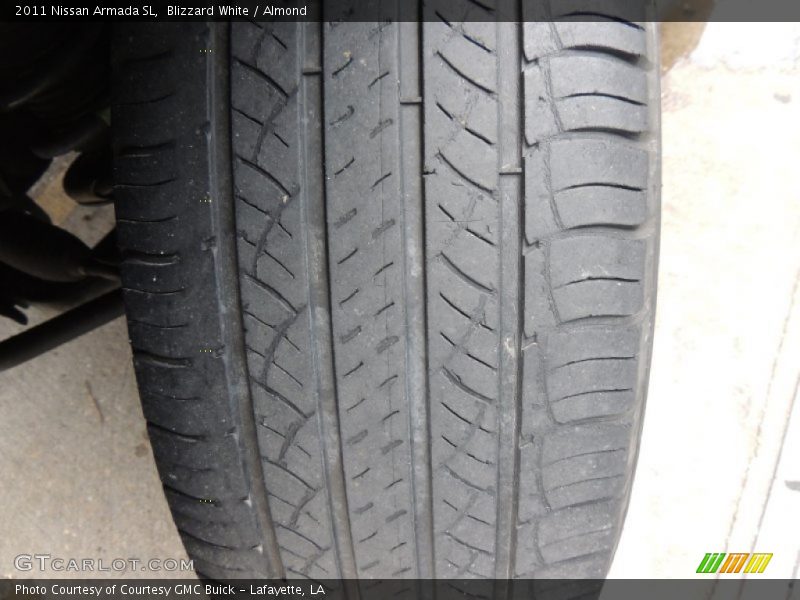 Blizzard White / Almond 2011 Nissan Armada SL