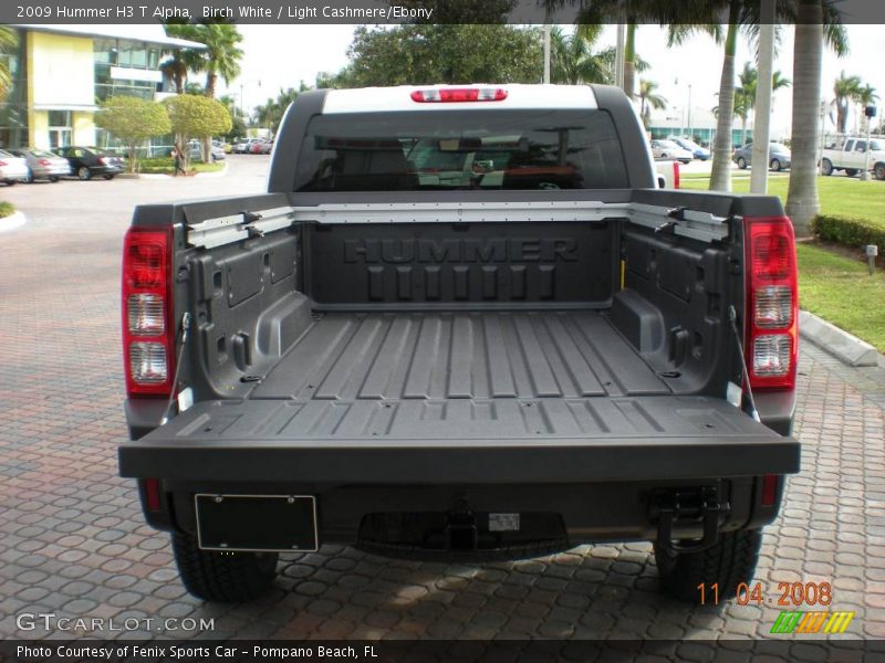 Birch White / Light Cashmere/Ebony 2009 Hummer H3 T Alpha