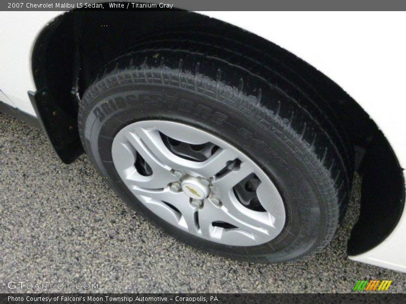 White / Titanium Gray 2007 Chevrolet Malibu LS Sedan