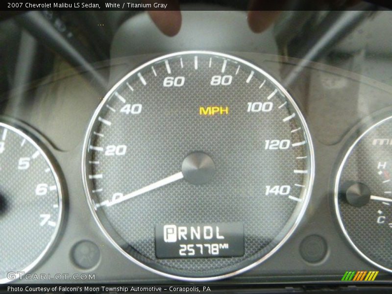 White / Titanium Gray 2007 Chevrolet Malibu LS Sedan