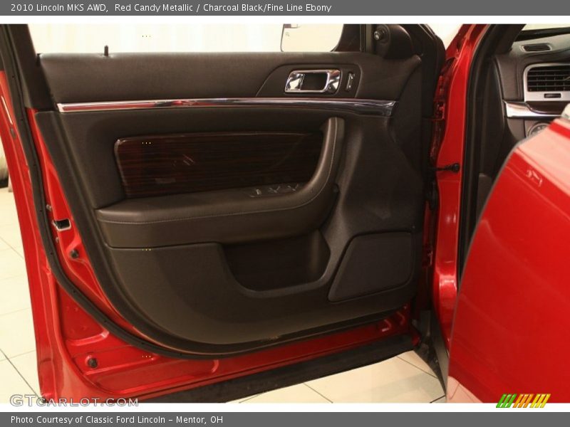 Door Panel of 2010 MKS AWD