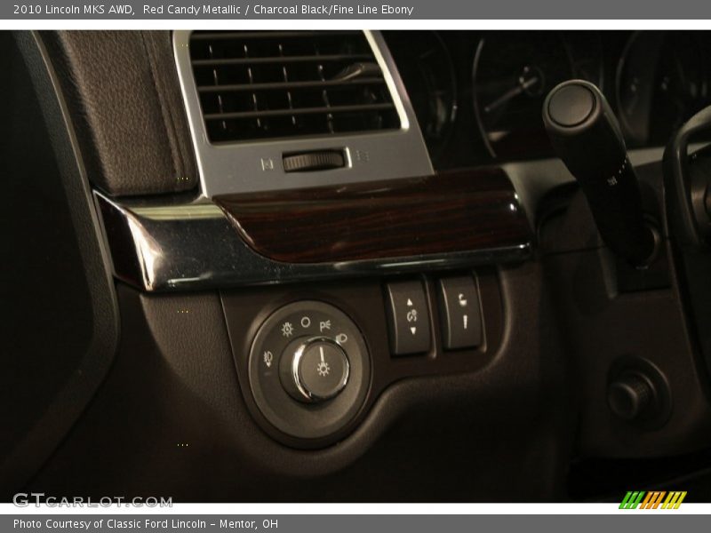 Controls of 2010 MKS AWD