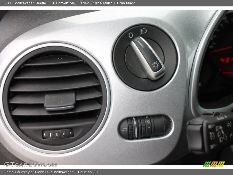 Reflex Silver Metallic / Titan Black 2013 Volkswagen Beetle 2.5L Convertible