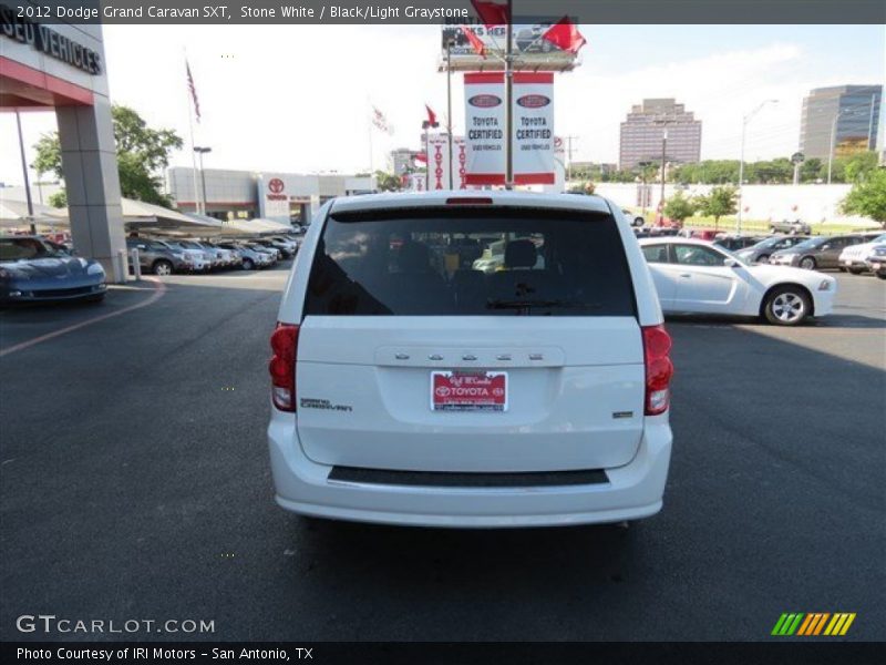 Stone White / Black/Light Graystone 2012 Dodge Grand Caravan SXT