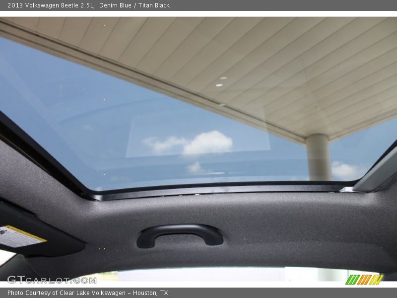 Denim Blue / Titan Black 2013 Volkswagen Beetle 2.5L