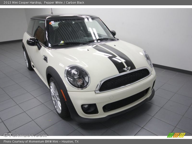 Pepper White / Carbon Black 2013 Mini Cooper Hardtop