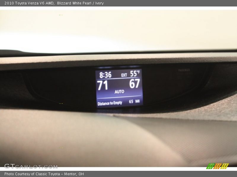 Blizzard White Pearl / Ivory 2010 Toyota Venza V6 AWD