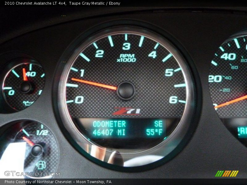 Taupe Gray Metallic / Ebony 2010 Chevrolet Avalanche LT 4x4